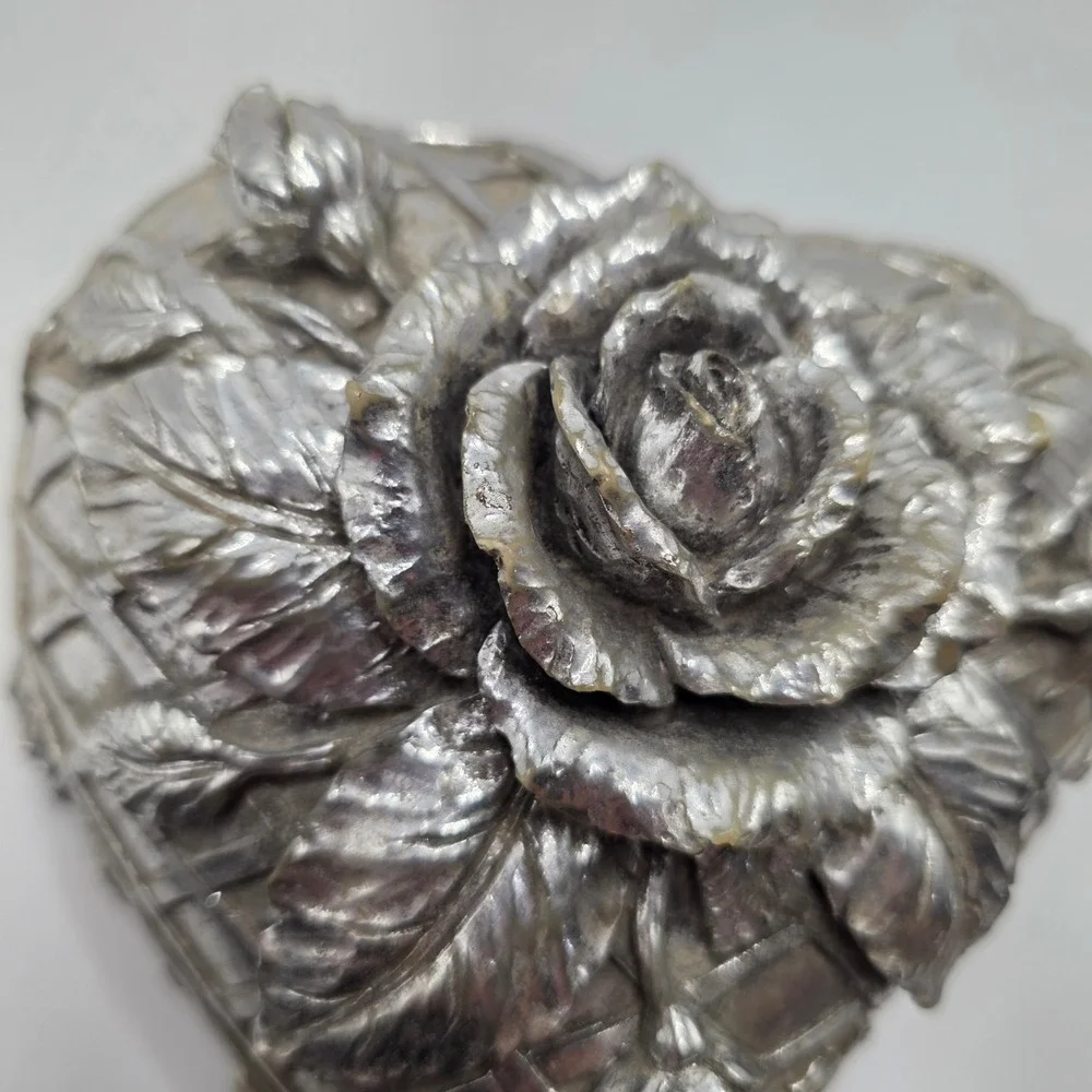 Vintage Silver Heart Trinket Box 3D Rose Floral Ornate Velvet Lined Jewelry Case